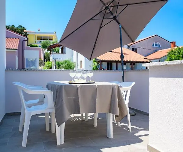 아파트 Danica 말리로시니