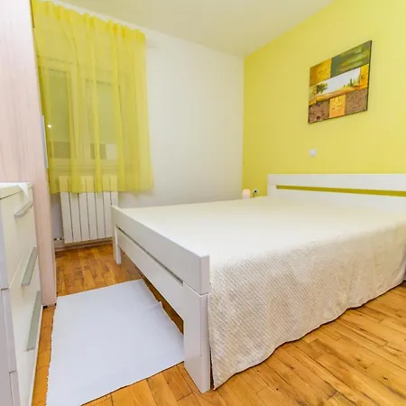 Apartment Danica *